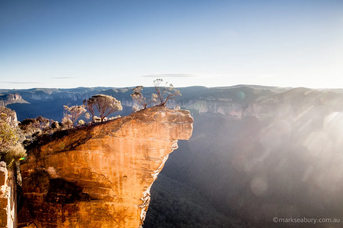 Morning rays at Hanging Rock, Blue Mountains National Park